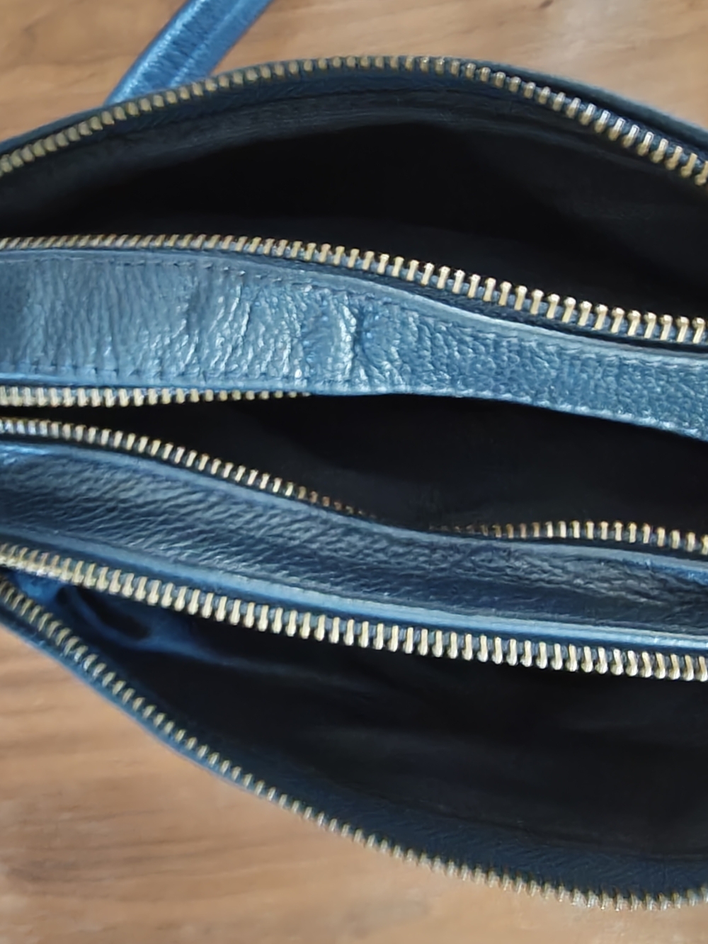 The Wonderers Travel Co Leather Shoulder Bag in Dark Blue - Picture 5 of 9